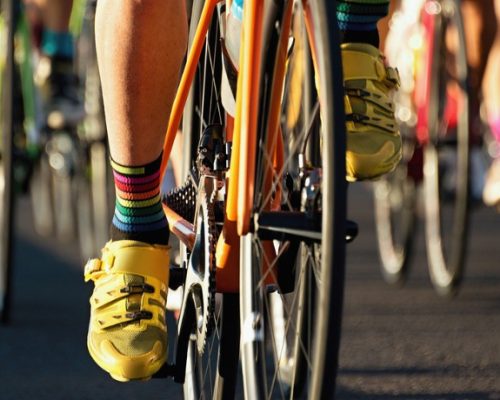 cycling-competitioncyclist-athletes-riding-a-race-picture-id899090514